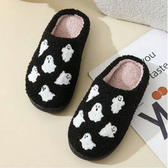 NEW Halloween Ghost Slippers - Picture 1 of 8